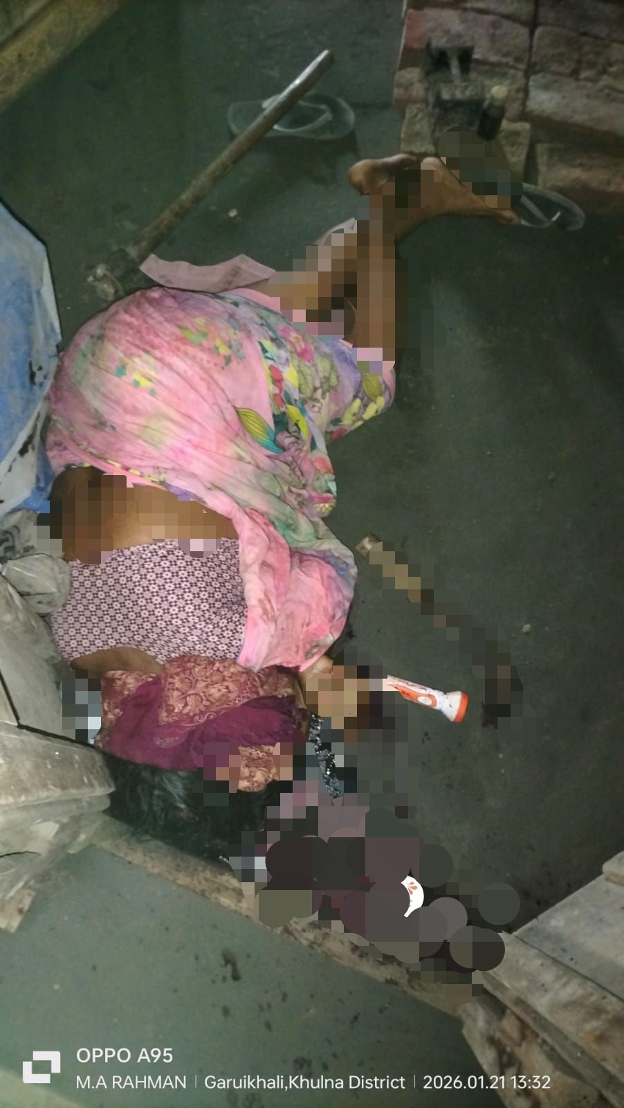 পাইকগাছায় বিধবাকে রাতের অন্ধকারে কুপিয়ে হত্যা, রান্নাঘর থেকে মরদেহ উদ্ধার