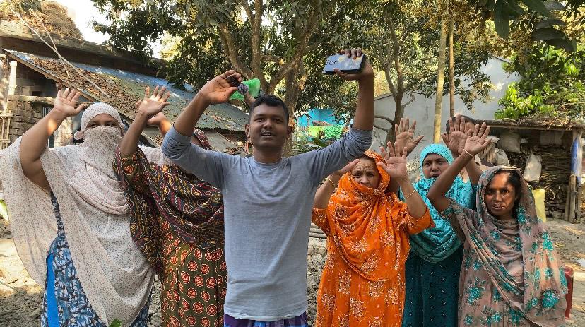 কলারোয়া ভূমি অফিসের প্রসেস সার্ভেয়ার গফুরের অত্যাচারে অতিষ্ঠ কাশেমপুরবাসী: জমি দখল মারপিট! 