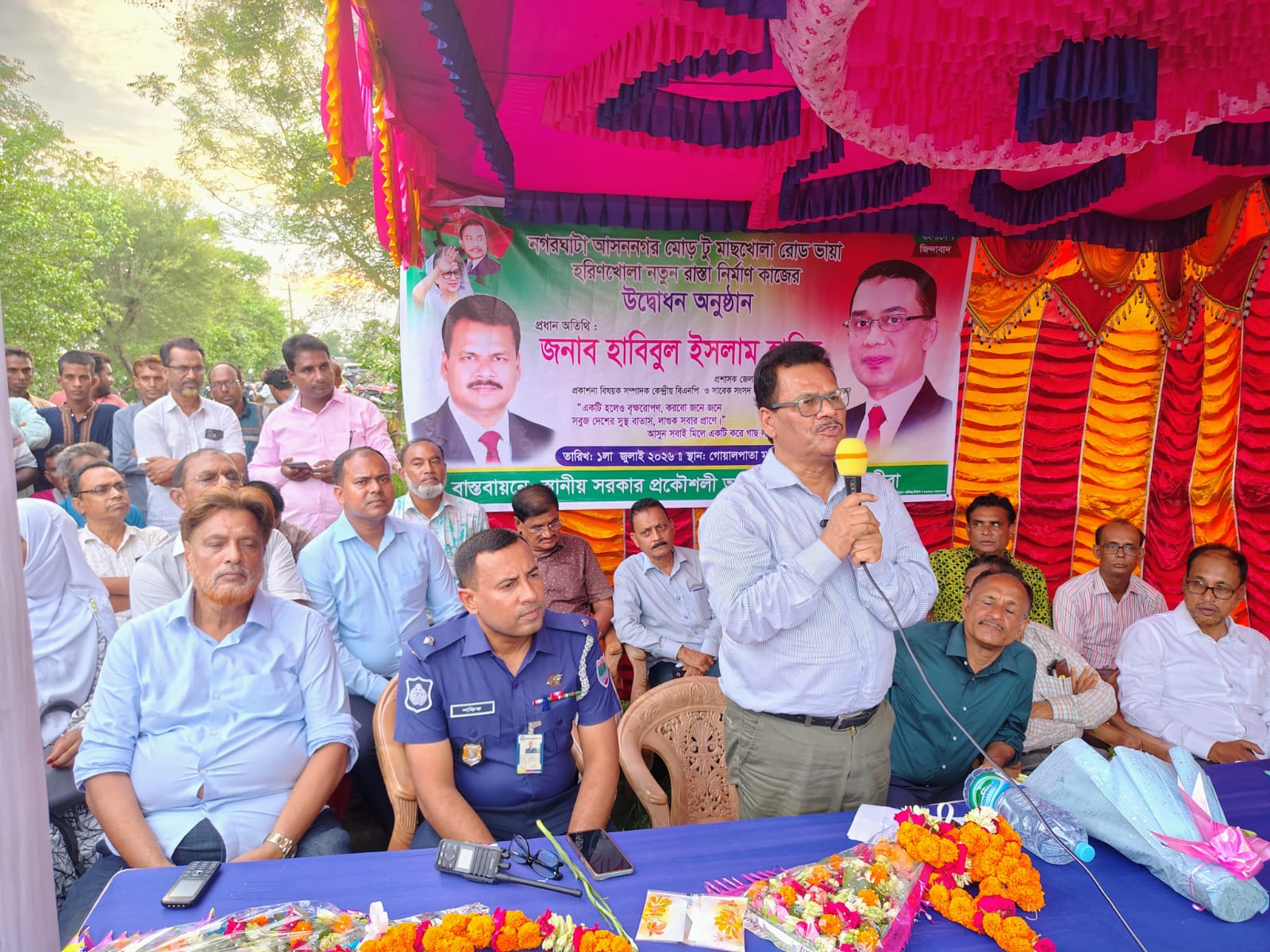 তালার নগরঘাটা-মাছখোলা সড়ক নির্মাণ কাজের উদ্বোধন করলেন জেলা পরিষদের প্রশাসক হাবিবুল ইসলাম হাবিব