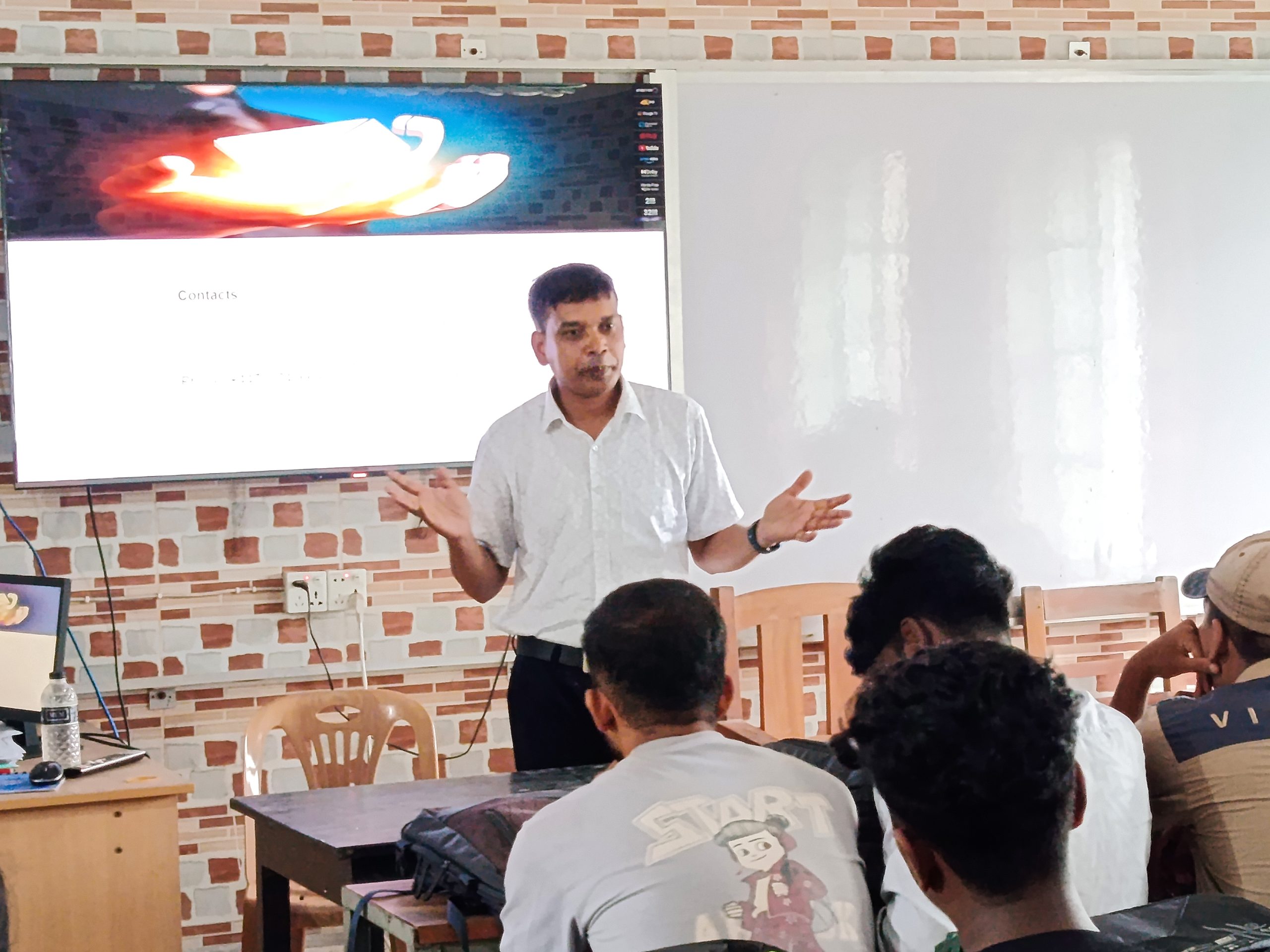 দেবহাটায় সরকারি কেবিএ কলেজে স্কলারশিপ বিষয়ক সেমিনার অনুষ্ঠিত