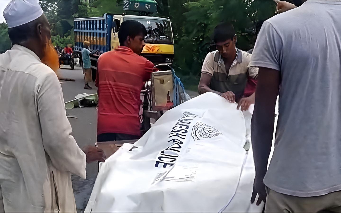 পাটকেলঘাটায় পরিবহনের চাপায় এক সাইকেল আরোহীর মৃ-ত্যু 