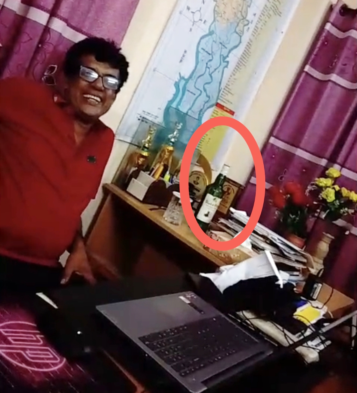 শ্যামনগরের বাবলু এখন শহরের নারী খাদক সুশীলনের  মনিরুজ্জামান  স্যার