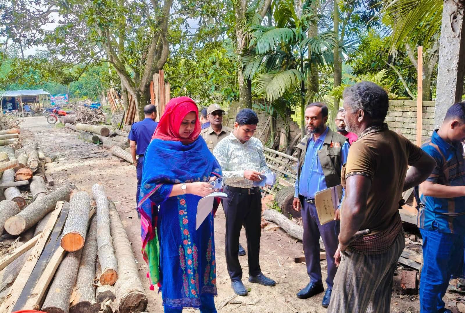 কালিগঞ্জে লাইসেন্সবিহীন ২ স’মিলে ১০ হাজার টাকা জরিমানা