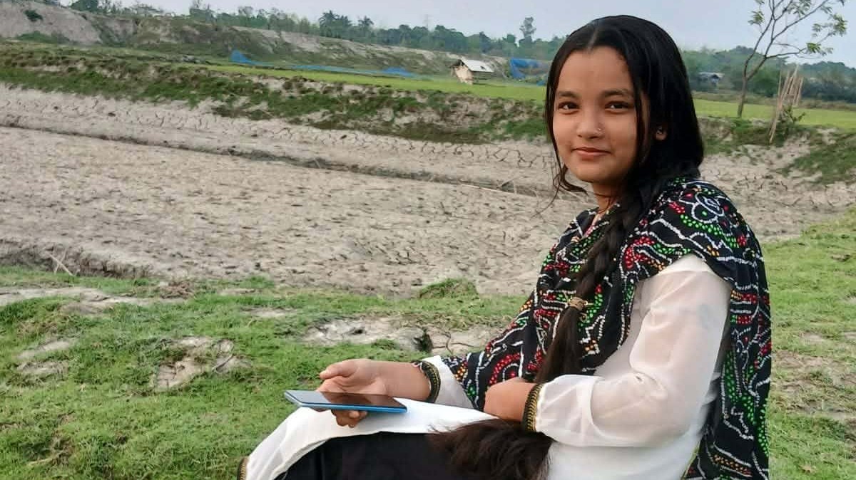 তালায় কলেজ শিক্ষার্থীর দাফন, হ*ত্যার অভিযোগে মামলা