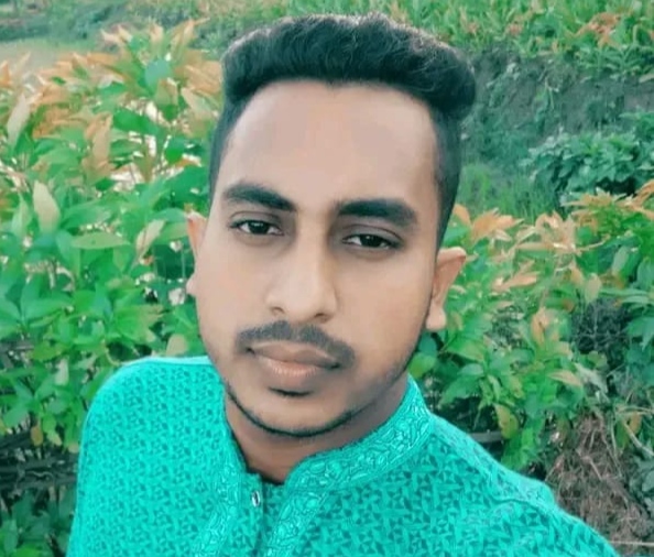 তালায় কলেজছাত্রীকে নিয়ে আত্মগোপনের অভিযোগ, থানায় লিখিত অভিযোগ